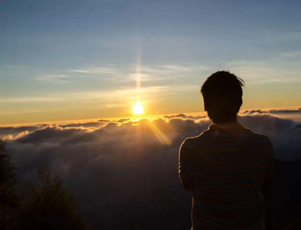 Photo of Kolukkumalai View Point, Kottagudi, Tamil Nadu, India by Rohan Ganesh