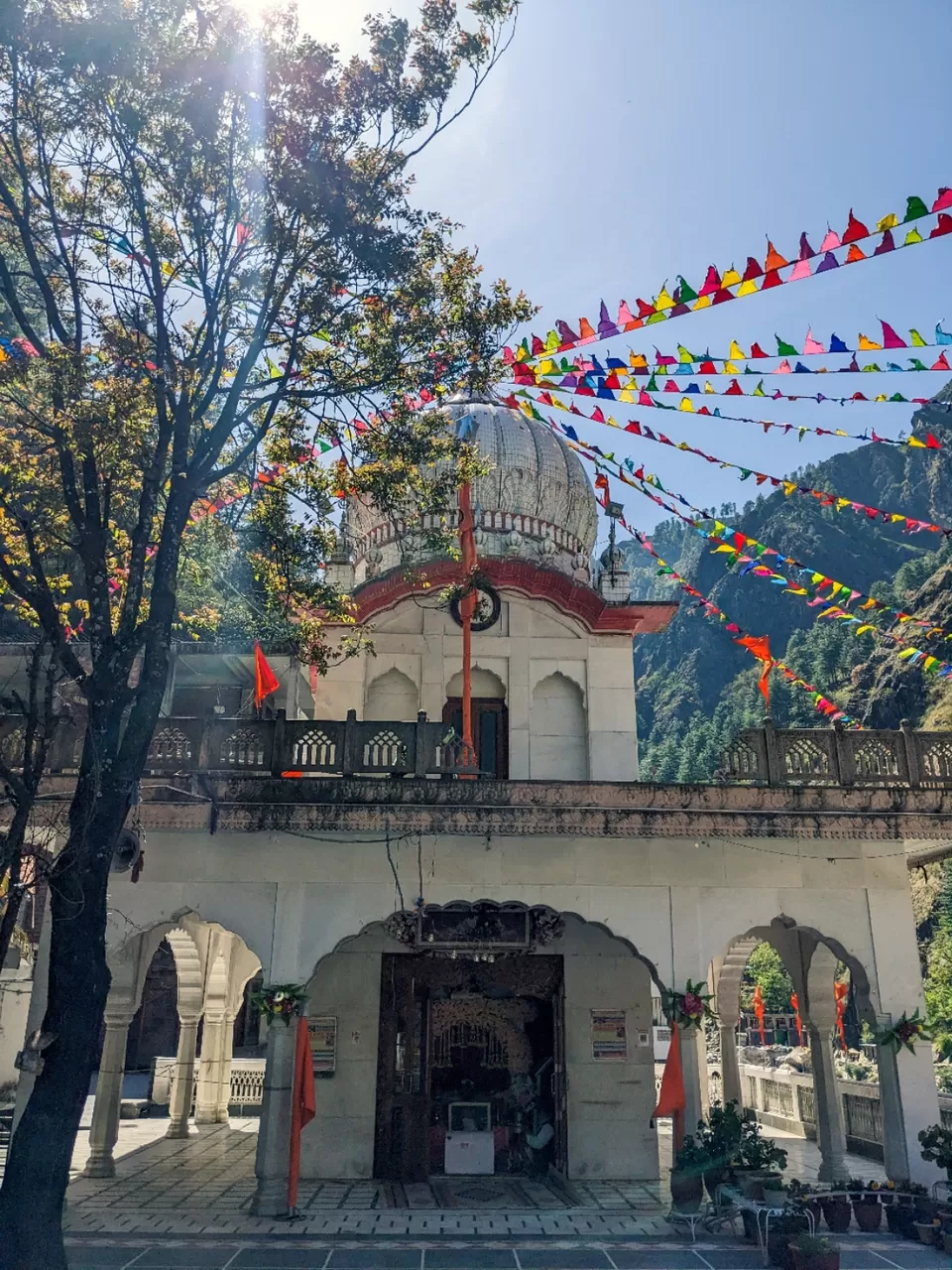 Photo of My Experience of Living in Kasol — What You Shouldn’t Miss in This Little hamlet by Priyansha Srivastava