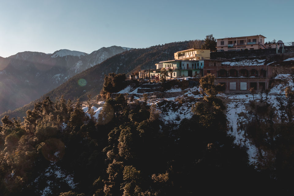 Photo of Winter hike to a frozen lake in the lap of Himalayas. Brahmatal Trek #OffbeatUttarakhand by Akshay Upadhya
