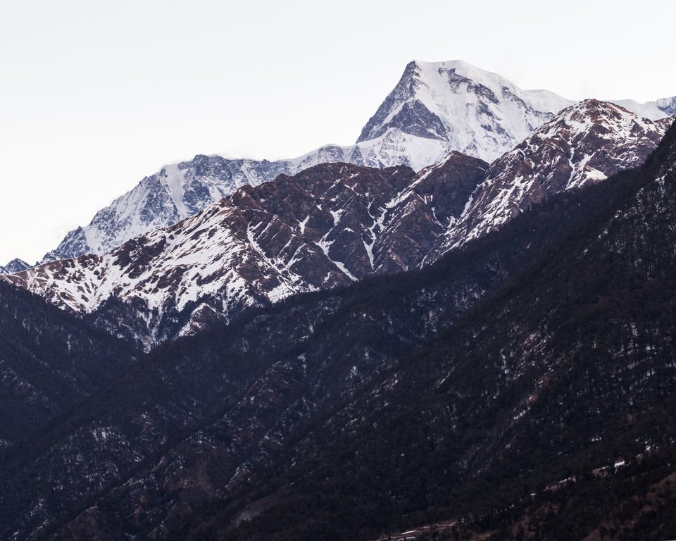 Photo of Winter hike to a frozen lake in the lap of Himalayas. Brahmatal Trek #OffbeatUttarakhand by Akshay Upadhya