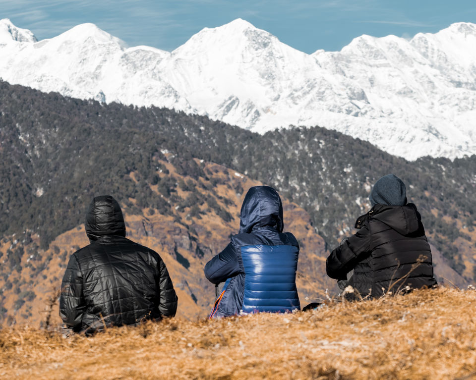 Photo of Winter hike to a frozen lake in the lap of Himalayas. Brahmatal Trek #OffbeatUttarakhand by Akshay Upadhya