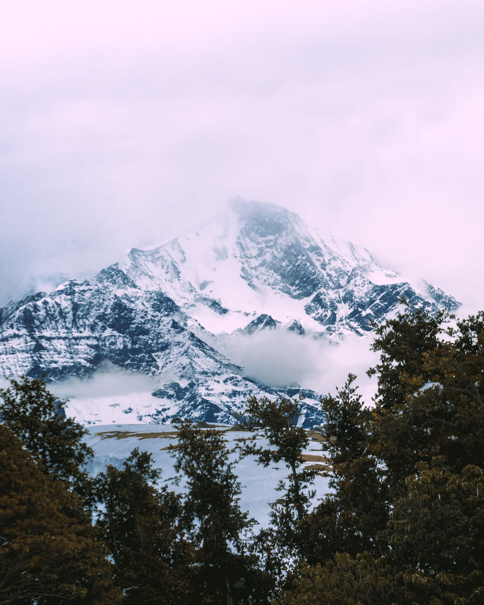 Photo of Winter hike to a frozen lake in the lap of Himalayas. Brahmatal Trek #OffbeatUttarakhand by Akshay Upadhya