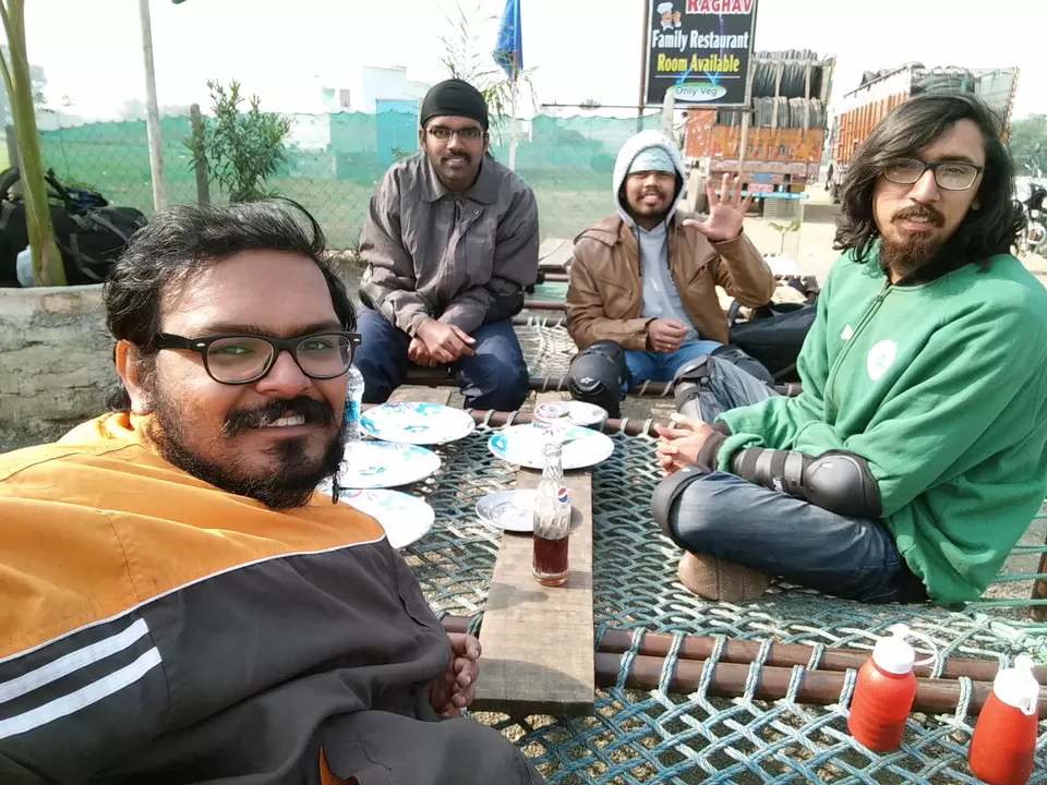 Photo of Jhansi, Jhansi, Uttar Pradesh 284001, India by Sundar Ganesaan