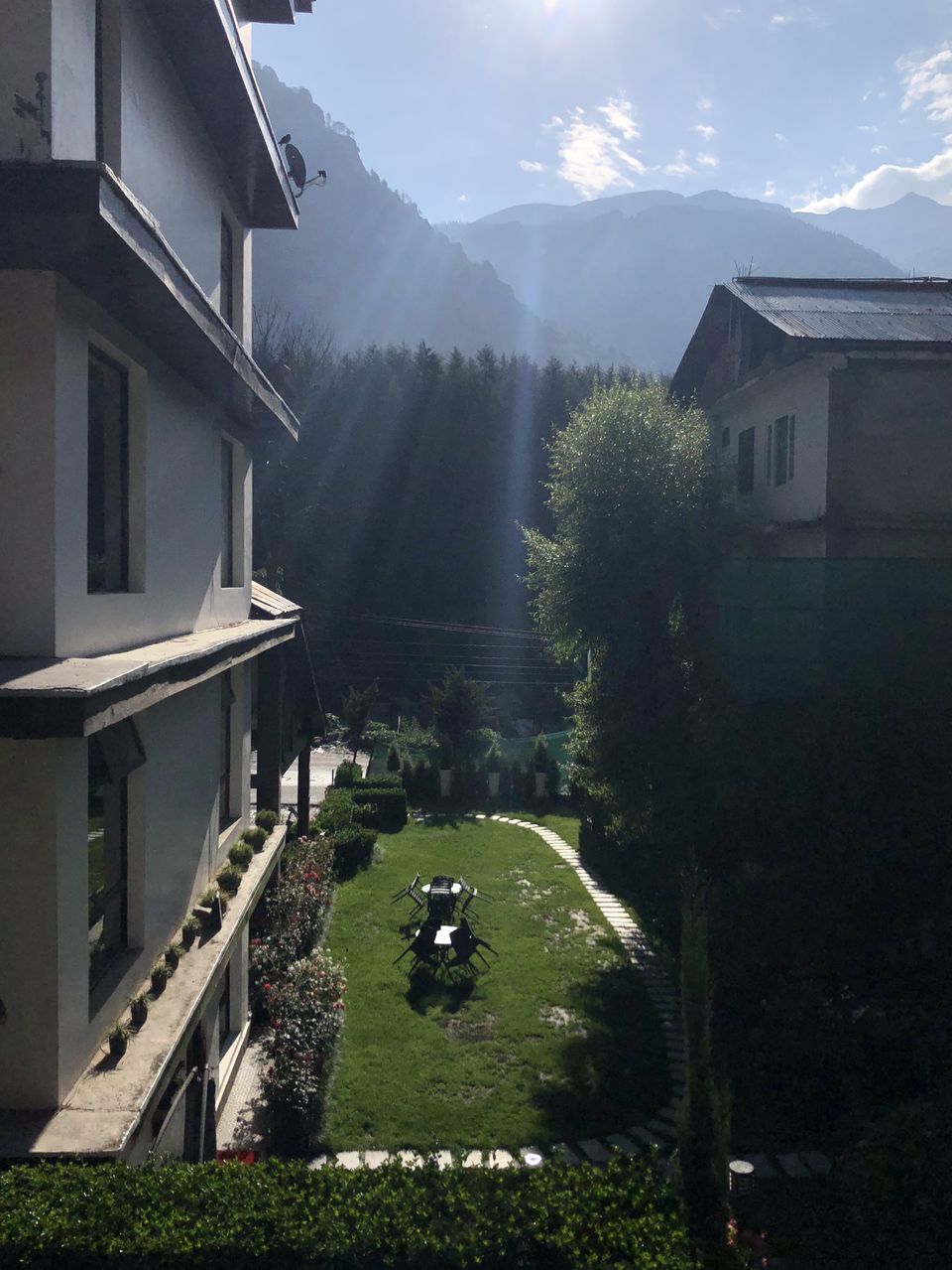 Photo of Manali : The Perfect Family Stay 2/3 by AAMNA MISHRA