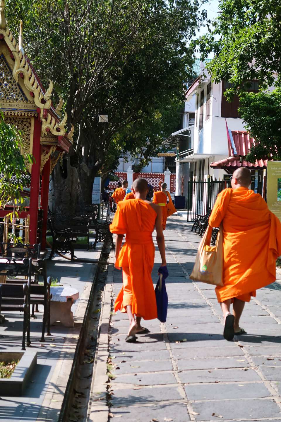 Photo of 2 Mesmerizing Temples in Bangkok 8/9 by AAMNA MISHRA