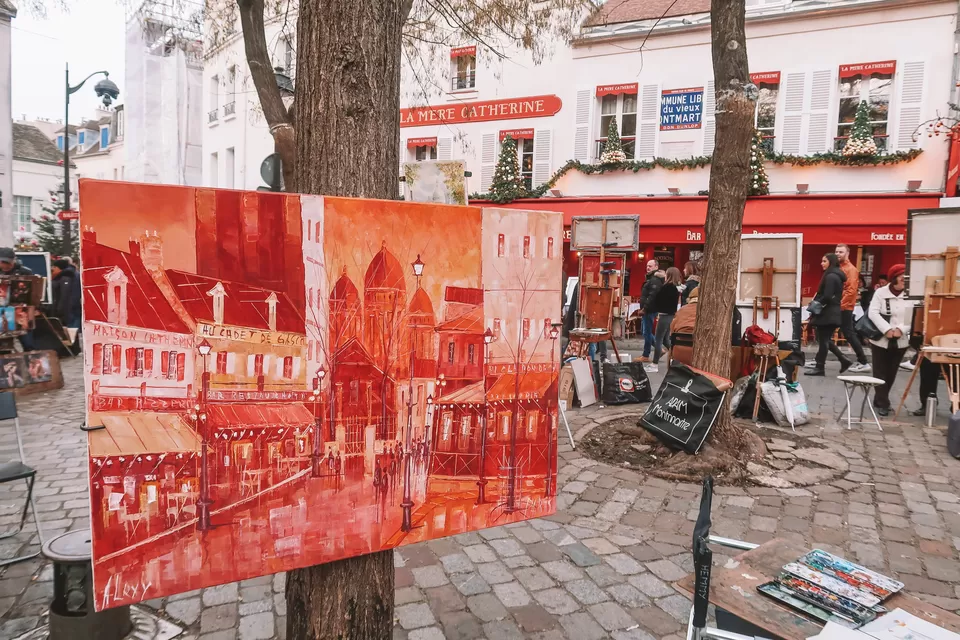 Photo of Sacré-Cœur, rue du Chevalier-de-La-Barre, Paris, France by AAMNA MISHRA