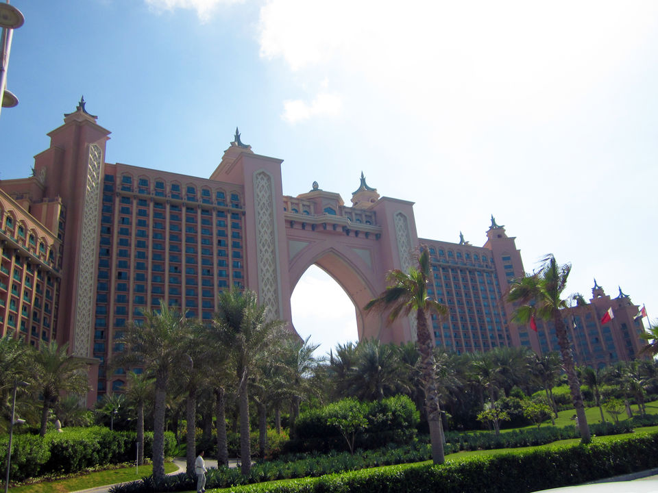 Photo of Palm Jumeirah - Dubai - United Arab Emirates by Akshata S