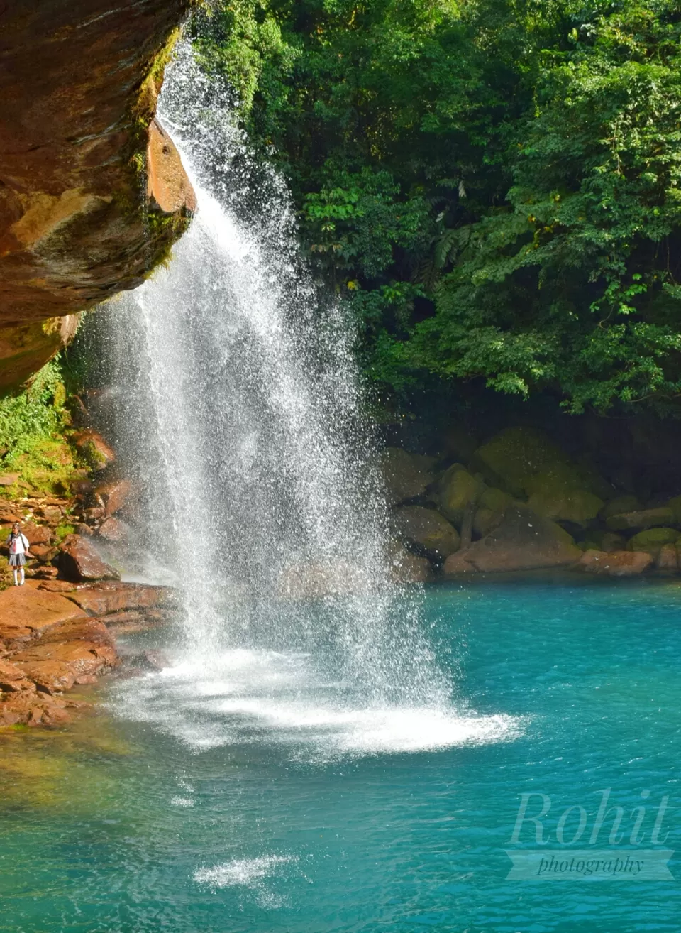 Photo of Krang Shuri Waterfall, Meghalaya, India by Rohit Kumar Gupta