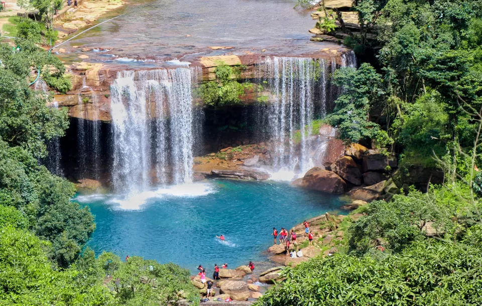 Photo of Krang Shuri Waterfall, Meghalaya, India by Rohit Kumar Gupta