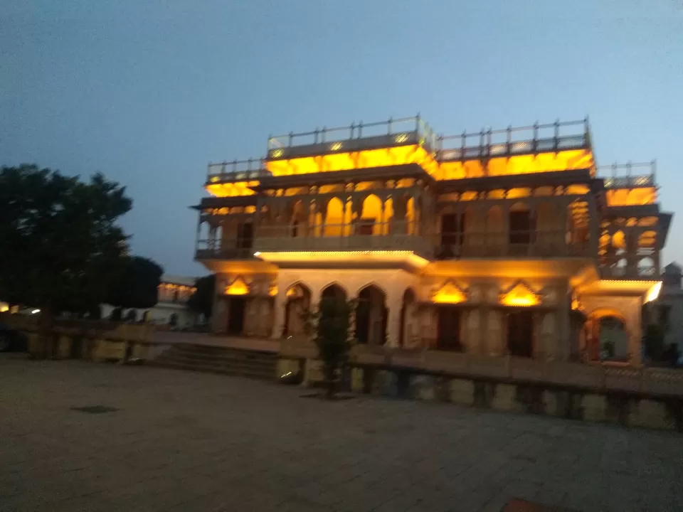 Photo of City Palace, Jaipur, Gangori Bazaar, J.D.A. Market, Kanwar Nagar, Jaipur, Rajasthan, India by Kshitij Mehta