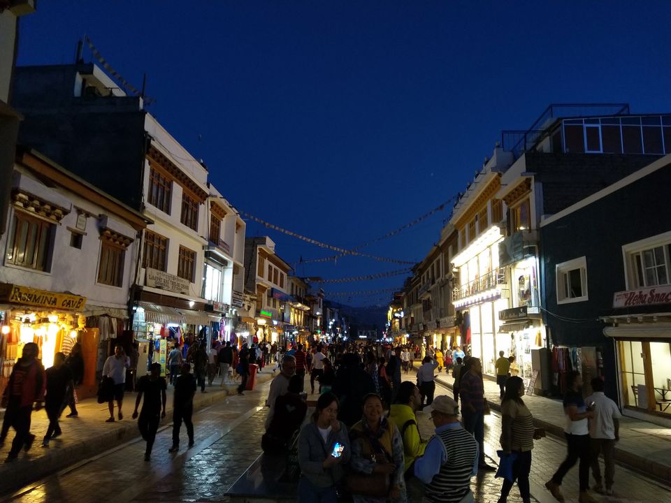 Photo of Leh Main Bazaar, Leh by Abhra Ghosh