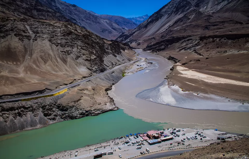 Photo of Confluence of Indus(right)and Zanskar(left) by Abhra Ghosh
