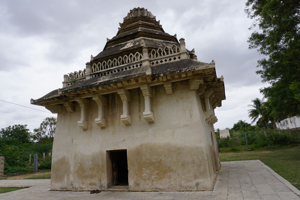 Photo of A bike trip to historical monuments in Rayalaseema by Vihang Ghalsasi