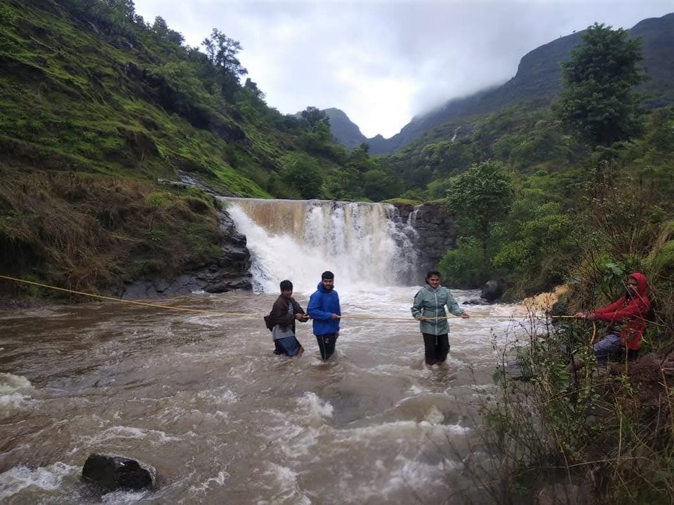 Photo of Kalsubai Trek - Highest peak in Maharashtra 4/15 by The Resfeber travellers