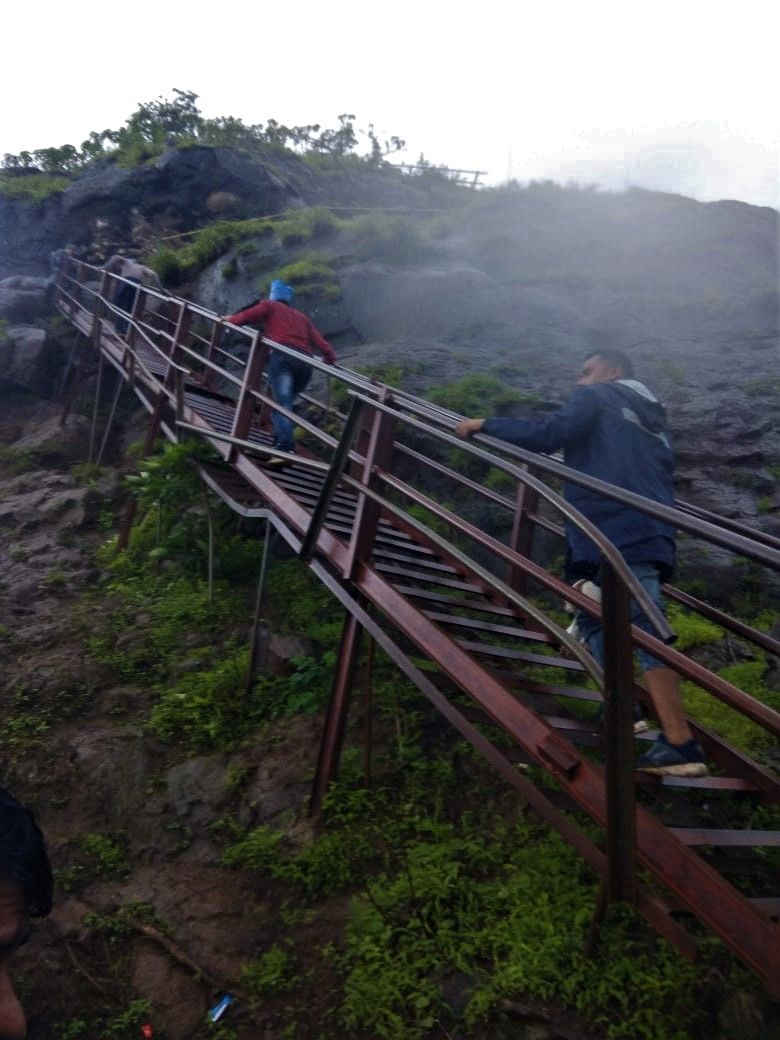 Photo of Kalsubai Trek - Highest peak in Maharashtra 10/15 by The Resfeber travellers