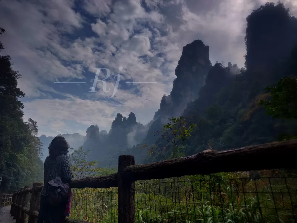 Photo of Ten-mile Natural Gallery، Wulingyuan, Zhangjiajie, Hunan, China by Story of seasons
