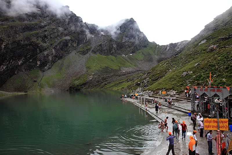Photo of Hemkund Sahib, Chamoli, Uttarakhand, India by Aji Jayachandran