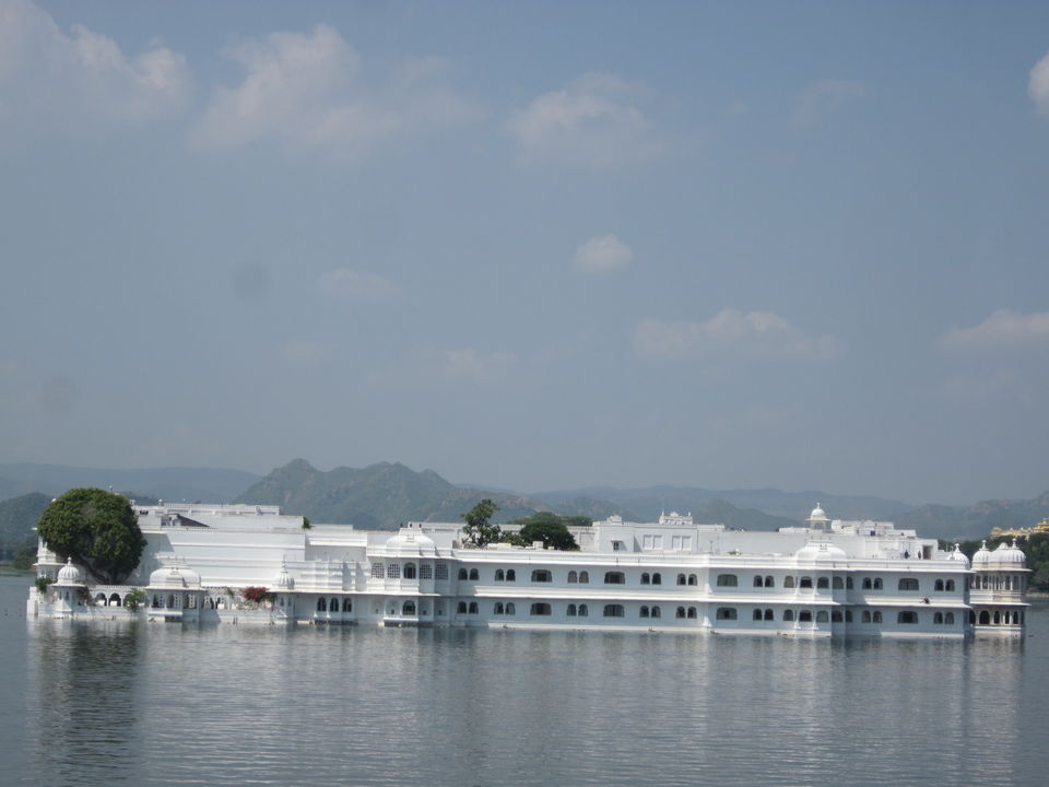 Photo of Udaipur – The Venice of India 4/12 by Vidhya Sumra