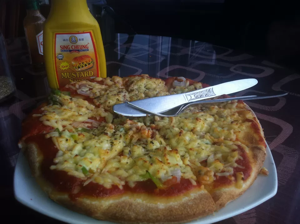 Photo of Glenary's, Chauk Bazaar, Darjeeling, West Bengal, India by Rachna Agnihotri