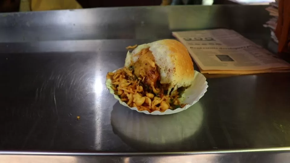 Photo of Ashok Vada Pav, Kashinath Dhuru Marg, Near Kirti college, Dadar West, Dadar, Mumbai, Maharashtra, India by Chetan Poojari