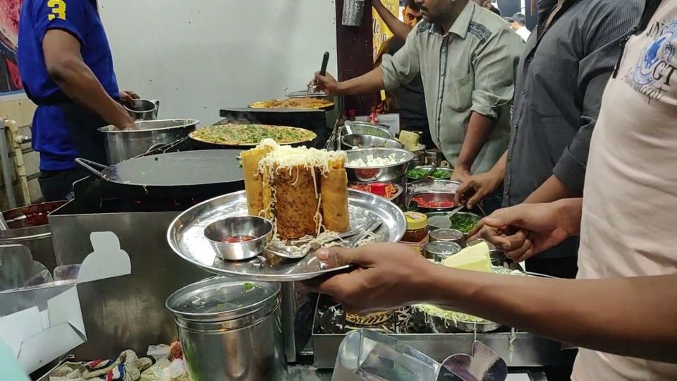 10 Must Eat Places Mumbai | Mumbai Street Food - Wandersla - Tripoto