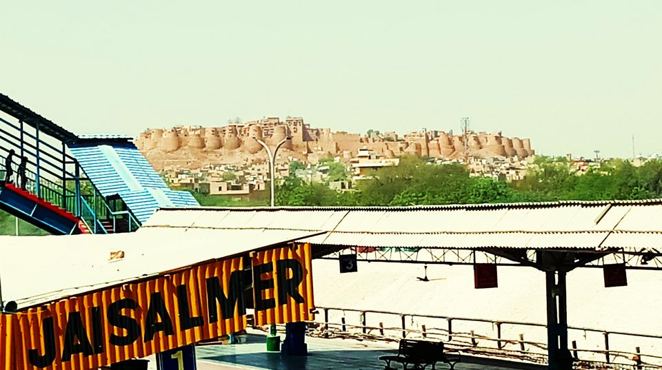 Photo of Rajasthan Travelogue – 2 Days in Jaisalmer, the city of the Golden Fort 5/5 by Avishek Banerjee