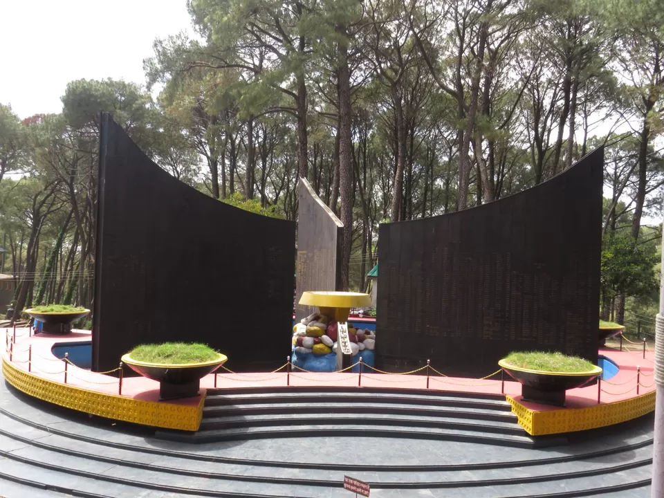 Photo of War Memorial, Kachehri Road, Jawahar Nagar, Dharamshala, Himachal Pradesh, India by Gauree Gandhi