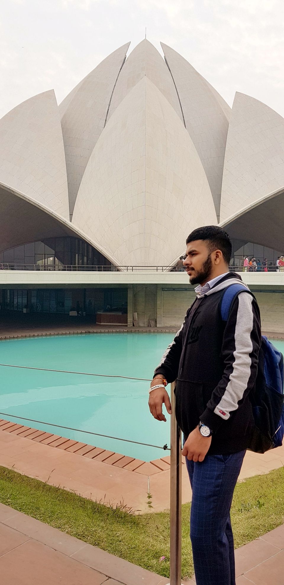 Photo of Lotus Temple, Lotus Temple Road, Bahapur, Shambhu Dayal Bagh, Kalkaji, New Delhi, Delhi, India by Parimal Patel