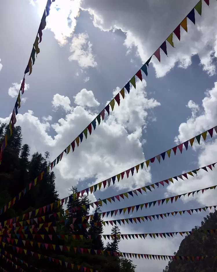 Photo of Kasol from the eyes of a non stoner. by Ananya Sinha