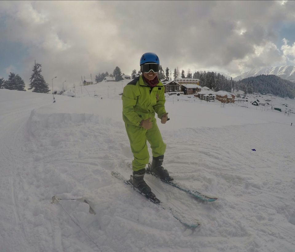 Photo of Kashmir and Skiing in Gulmarg by vartika pandey