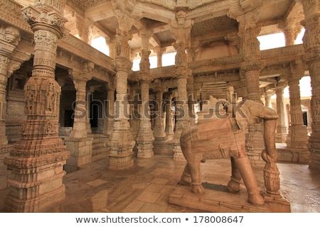 Photo of पत्थरों पर उकेरी गयी कविता दिलवाड़ा मंदिर . #DILWARATEMPLE #TRIPOTOABHINDIMEIN by Afsarul haq