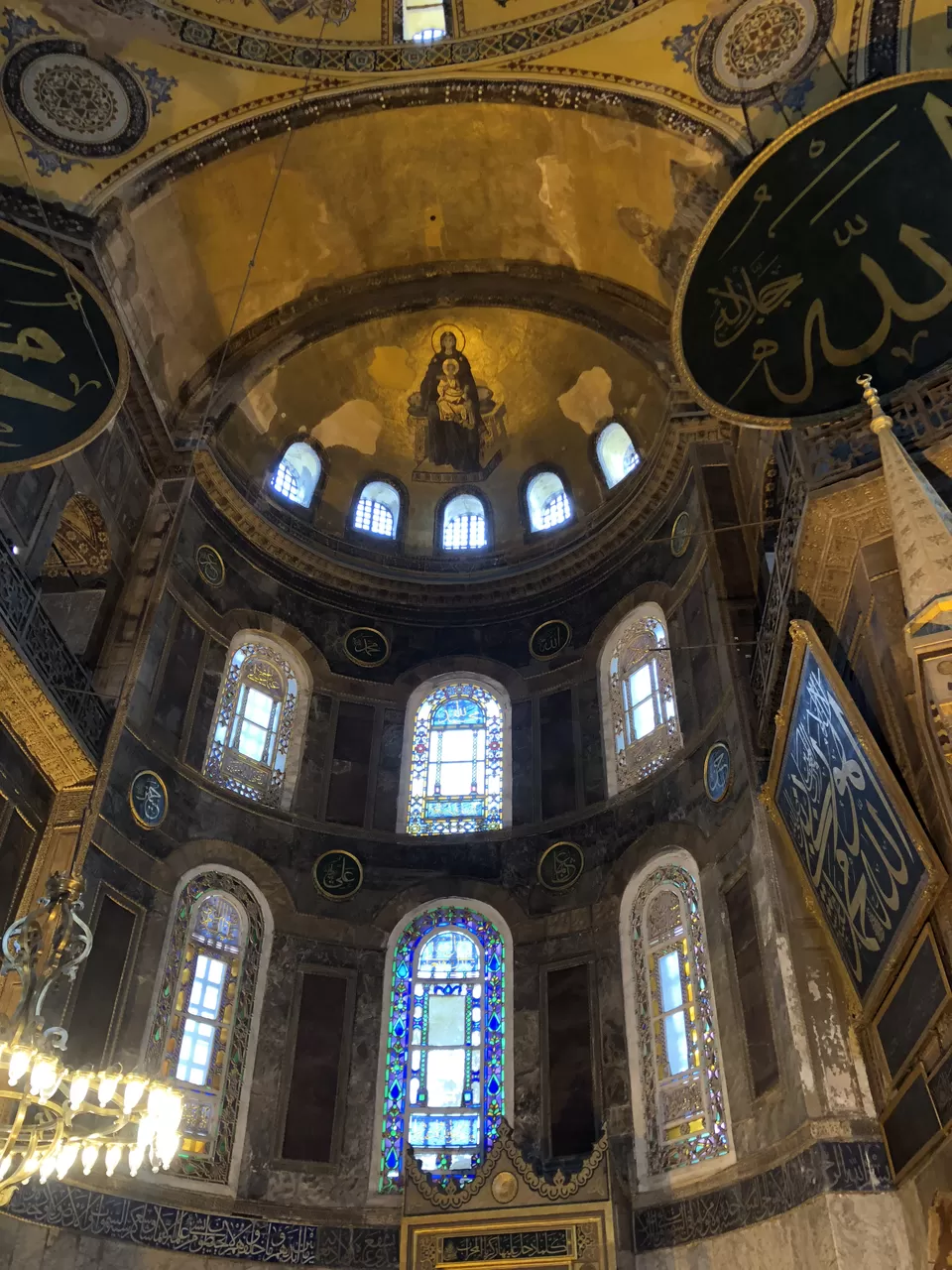 Photo of Sultan Ahmet Mahallesi, Hagia Sophia Museum, Ayasofya Meydanı, Fatih/Istanbul, Turkey by Shalbha Sarda