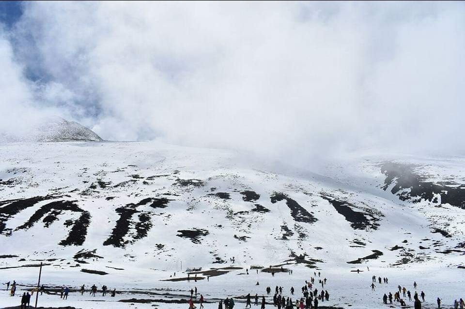Photo of Zero Point Yumthang Valley, Sikkim, India by oshin dhanwar