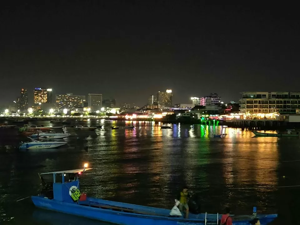 Photo of Pattaya, Bang Lamung District, Chon Buri, Thailand by Neha Goel