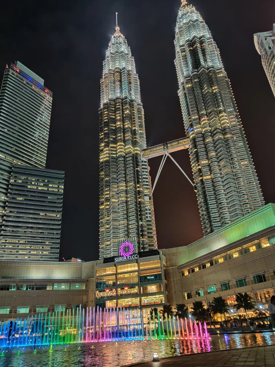 Photo of Petronas Twin Tower, Kuala Lumpur City Centre, Kuala Lumpur, Federal Territory of Kuala Lumpur, Malaysia by Pratibha Yadav