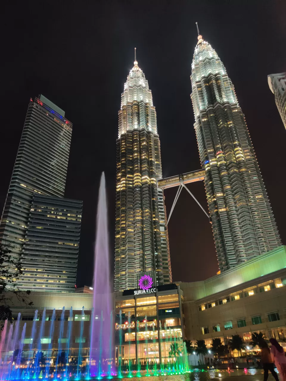Photo of Petronas Twin Tower, Kuala Lumpur City Centre, Kuala Lumpur, Federal Territory of Kuala Lumpur, Malaysia by Pratibha Yadav