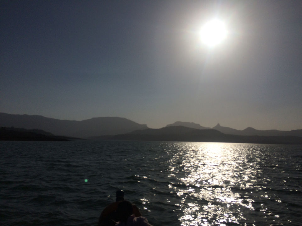 Photo of Bhandardara, Maharashtra, India by Nandan Lakhani