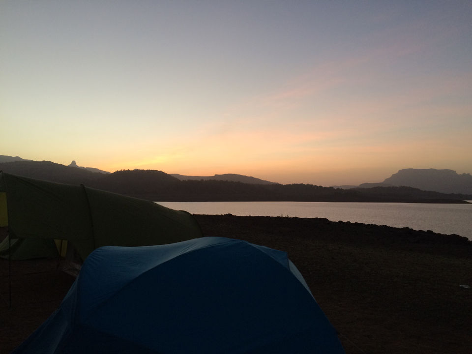 Photo of Bhandardara, Maharashtra, India by Nandan Lakhani