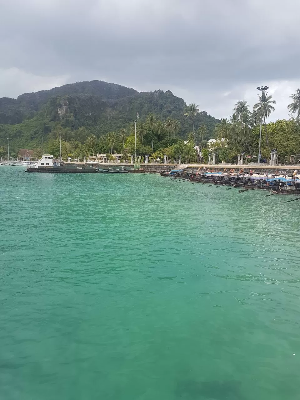 Photo of Ko Phi Phi Don, Ao Nang, Mueang Krabi District, Krabi, Thailand by shreya shively
