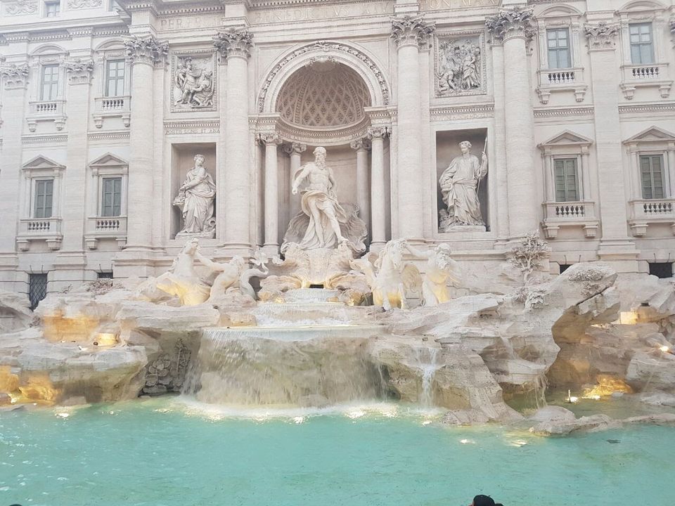 Photo of Trevi Fountain, Piazza di Trevi, Rome, Metropolitan City of Rome, Italy by shreya shively