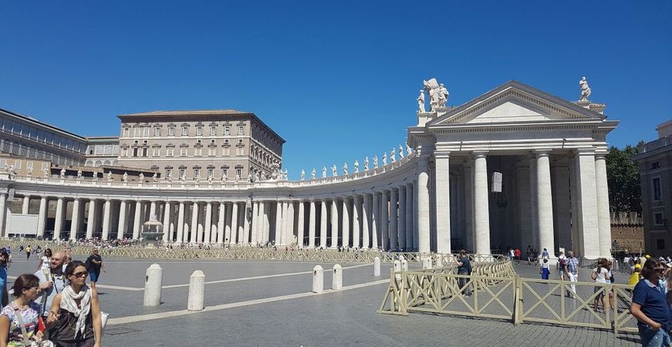 Photo of St. Peter's Basilica, Piazza San Pietro, Vatican City by shreya shively