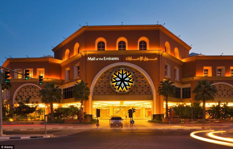 Photo of Mall of the Emirates - Dubai - United Arab Emirates by Travel Tales