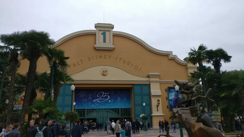 Photo of Walt Disney Studios Paris, Place des Frères Lumière, Chessy, France by Travel Tales