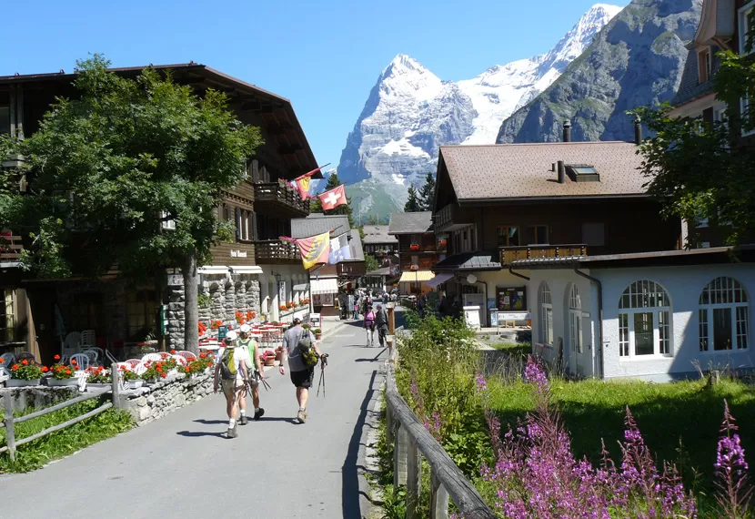 Photo of Mürren, Lauterbrunnen, Switzerland by Travel Tales