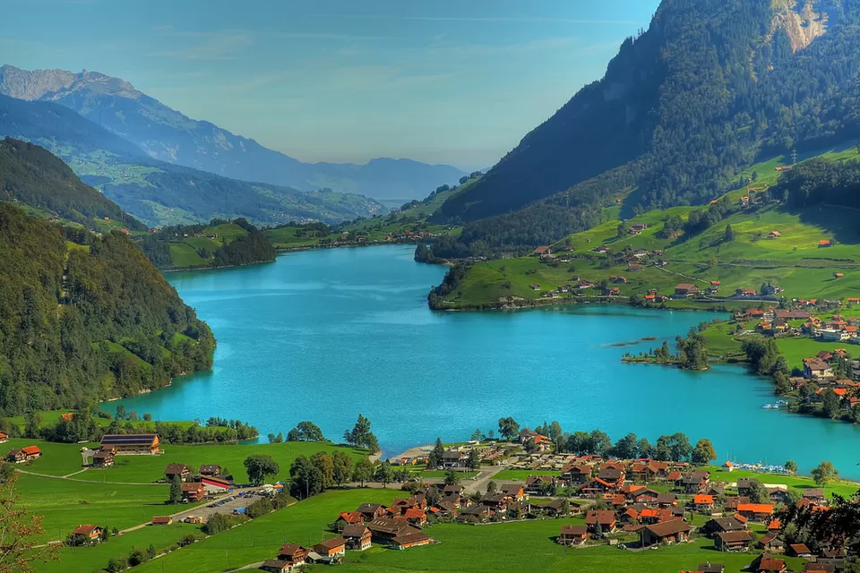 Photo of Lake Brienz, Switzerland by Travel Tales