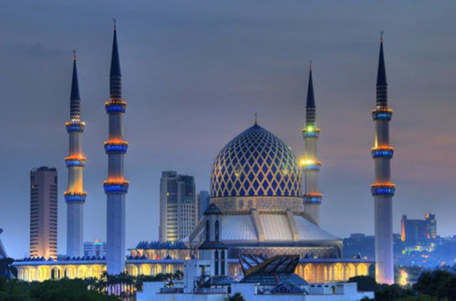 Photo of Sultan Ahmet Mahallesi, Blue Mosque, Atmeydanı Caddesi, Fatih/Istanbul, Turkey by Travel Tales