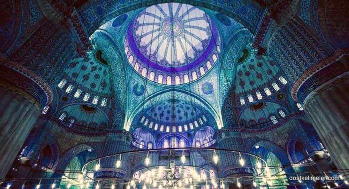 Photo of Sultan Ahmet Mahallesi, Blue Mosque, Atmeydanı Caddesi, Fatih/Istanbul, Turkey by Travel Tales