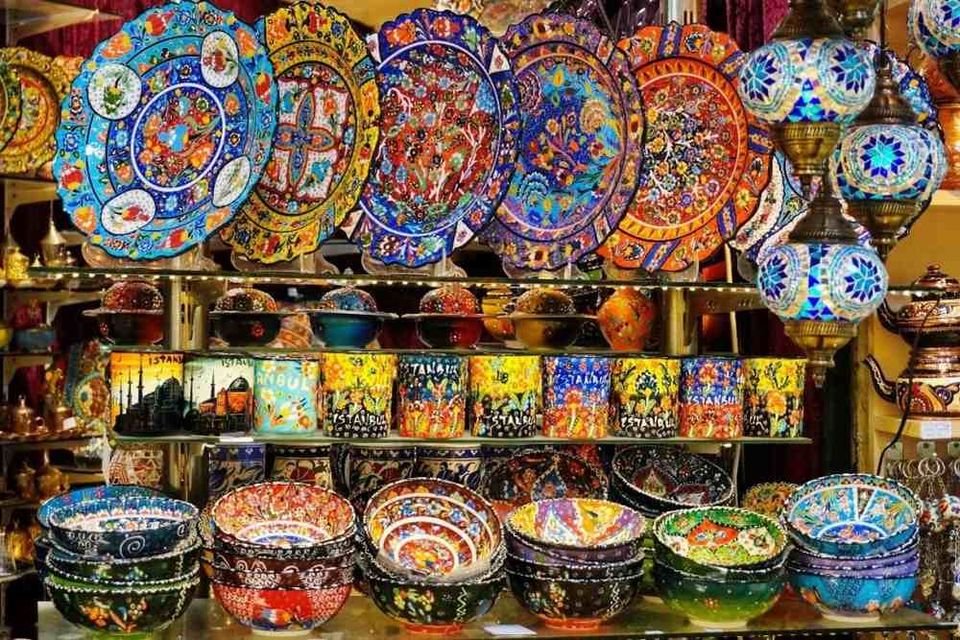 Photo of Beyazıt Mahallesi, Grand Bazaar, Kalpakçılar Cad, Kapalı Çarşı, Fatih/Istanbul, Turkey by Travel Tales