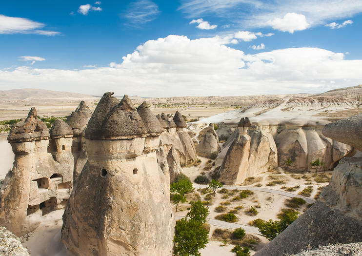 Photo of Fairy Chimneys, Zelve Yolu, Çavuşin Köyü/Avanos/Nevşehir, Turkey by Travel Tales