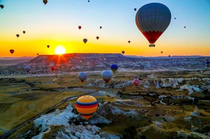 Photo of Hot Air Balloon Cappadocia, Göreme/Nevşehir Merkez/Nevşehir Merkez/Nevşehir, Turkey by Travel Tales